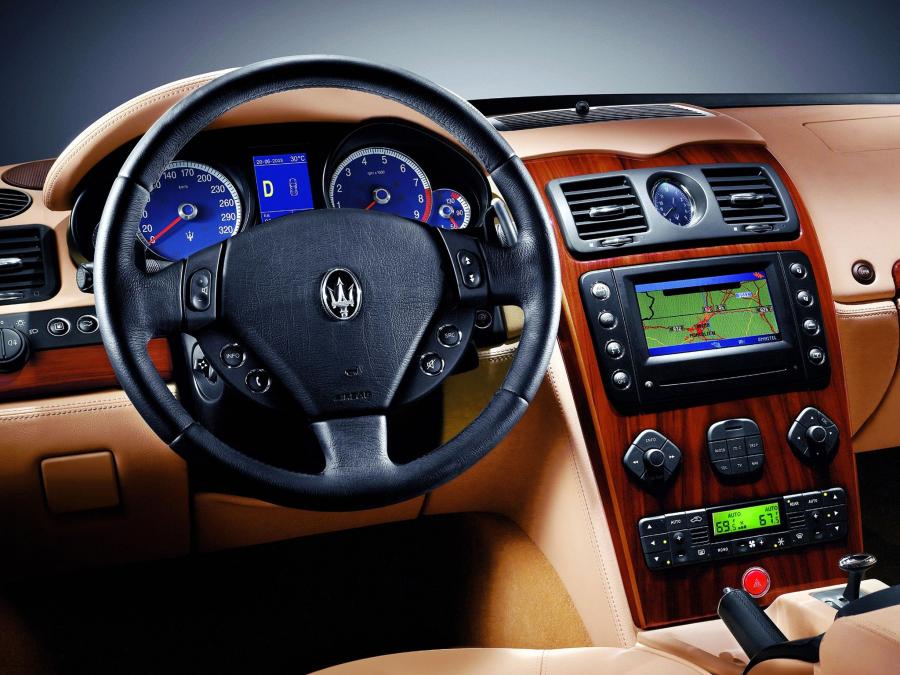  Maserati Quattroporte 2004 года  (фото 67 из 67)